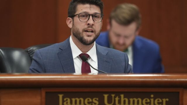 Florida Seeks to Enforce Law Making It a Crime for Undocumented Immigrants to Enter State
